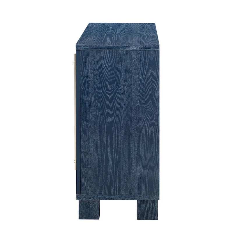Houten dressoir in traditionele stijl