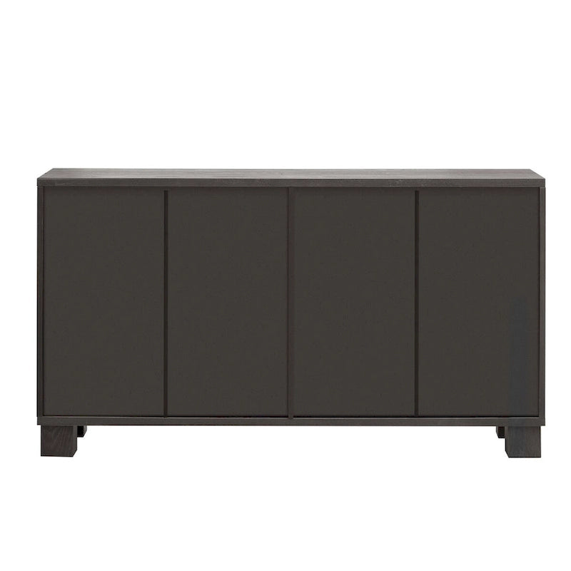 Houten dressoir in traditionele stijl