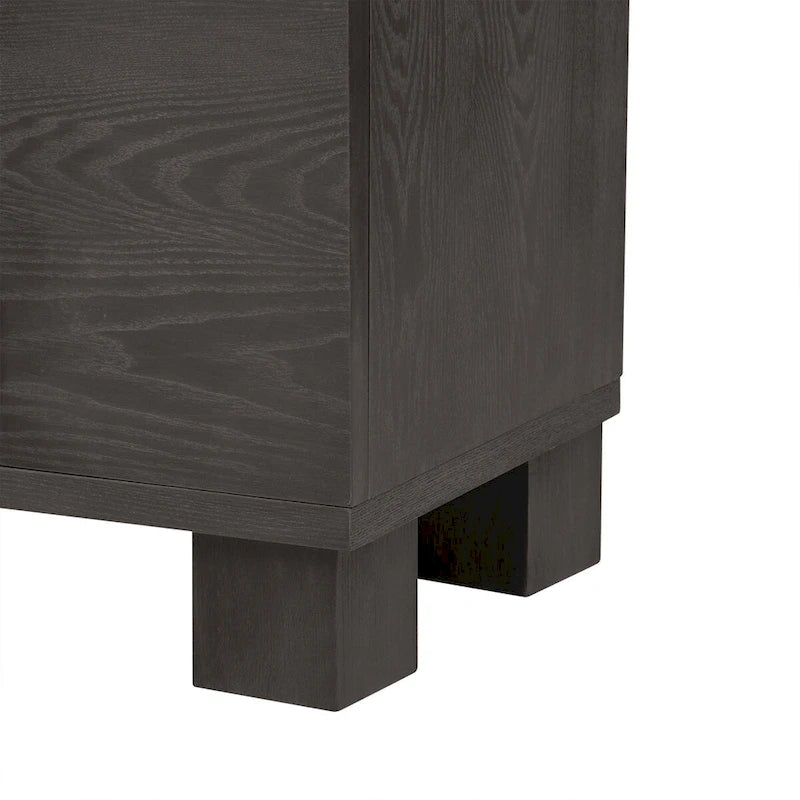 Houten dressoir in traditionele stijl