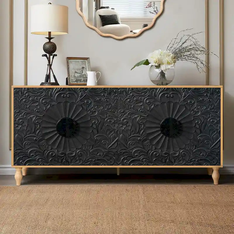 Mobiletto con anta decorata con fiori intagliati e ripiani regolabili