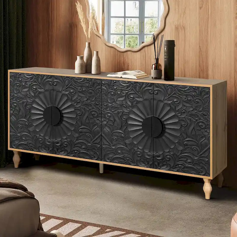 Mobiletto con anta decorata con fiori intagliati e ripiani regolabili